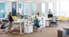 Jak zadbać o kręgosłup w przestrzeni biurowej? 