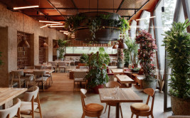 Abstrakcyjne wnętrze restauracji Meduza w Sopocie