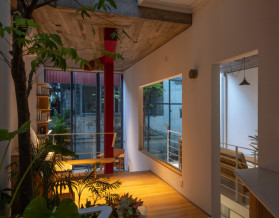 Tiny house w Hanoi 