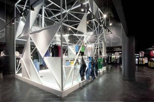 Sid Lee Architecture, butik Styleexchange w Montrealu, styl industrialny