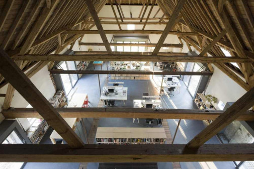 Hilberink Bosch Architects, adaptacja budynku gospodarczego na mieszkanie i biuro,  Berlicum