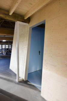 Hilberink Bosch Architects, adaptacja budynku gospodarczego na mieszkanie i biuro,  Berlicum