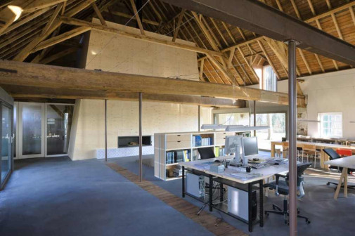 Hilberink Bosch Architects, adaptacja budynku gospodarczego na mieszkanie i biuro,  Berlicum