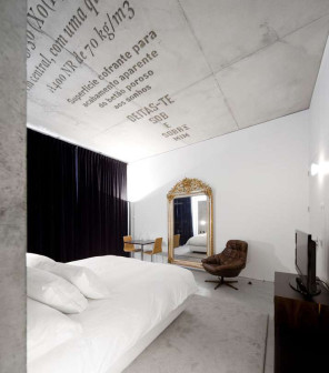 Casa do Conto, Pedra Líquida, hotel w Porto, typografia we wnętrzach