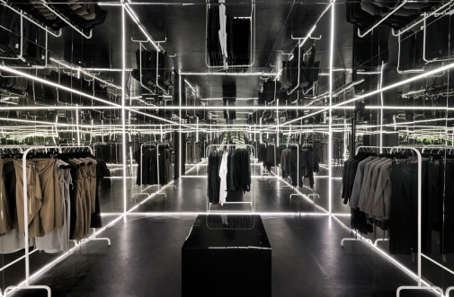 Zuo Corp, Super Super, Inside Outside, pop up store, wnętrze z luster