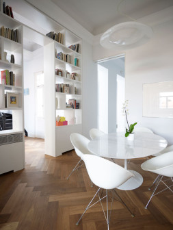 Stella Konstantinidis, ASKarchitects, dom Grand Dome w Pireusie, wnętrze łączące przeszłość ze współczesnością, wnętrze z designem w stylu vintage