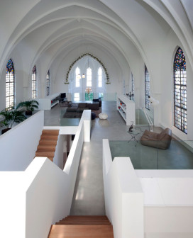 Zecc Architects, adaptacja dawnego kościoła na dom mieszkalny