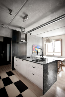 mode:lina architekci, BookBox Loft, mieszkanie w stylu industrialnym, mieszkanie dla sowy i skowronka