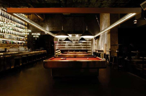 Tom Dixon, Tazmania Ballroom, ekskluzywny klub nocny w Hong Kongu, wnętrza w stylu glamour