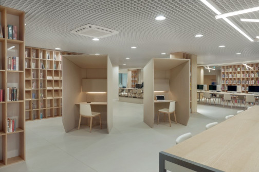 Aranżacja biblioteki w Sopocie