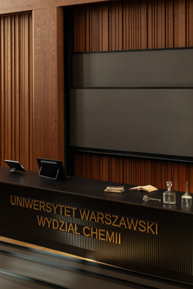 Nowy wygląd historycznej auli UW