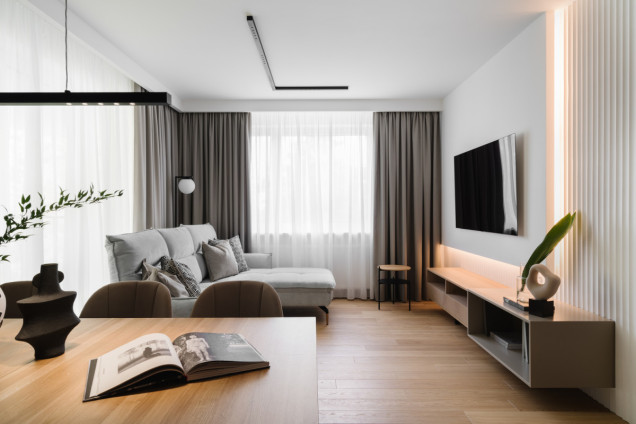Minimalistyczny apartament na Żoliborzu Artystycznym 