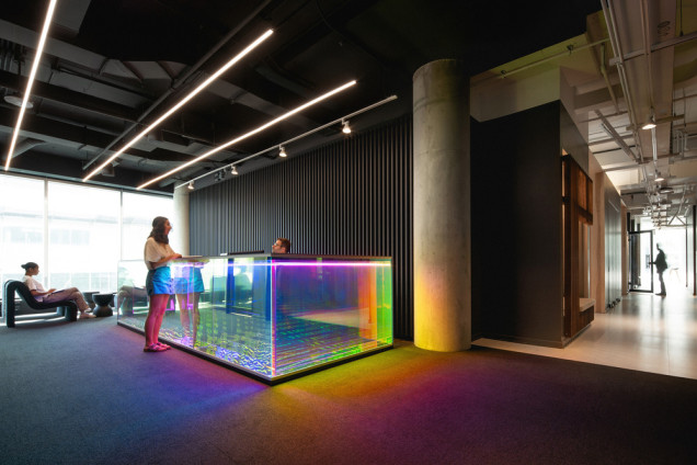  Plus Company Campus & Cossette Offices autorstwa pracowni LAAB architecture
