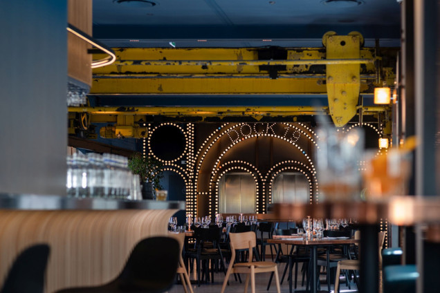 Industrialna restauracjia DOCK19 by Mateusz Gessler 