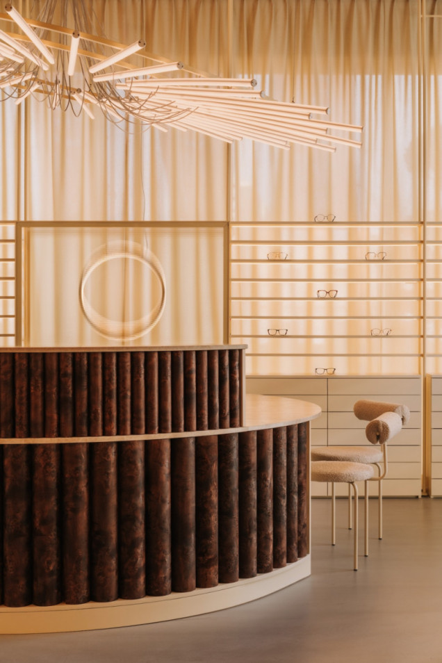 Salon optyczny AUGA we Wrocławiu jak wnętrze oka