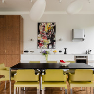 Apartament na Mokotowie ze sztuką w roli głównej