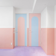 Królestwo koloru, czyli aranżacja apartamentu w Tokio