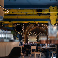 Industrialna restauracjia DOCK19 by Mateusz Gessler 