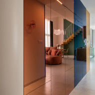 Joyful aesthetic projekt kolorowego mieszkania