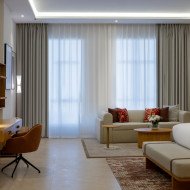 hotel Mercure w Khamis Mushait, wnętrze inspirowane otoczeniem