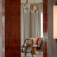 hotel Mercure w Khamis Mushait, wnętrze inspirowane otoczeniem