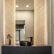 Biuro w minimalistycznym, eleganckim stylu