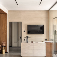 Biuro w minimalistycznym, eleganckim stylu