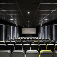 aranżacja wnętrza, wnętrze kina, modernizacja wnętrza, kino Muza, Toya Design, przestrzeń kinowa, fotele w kinie, oryginalne wnętrze