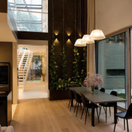 Szafirowy Dom Ceramiczny MAG Architekci