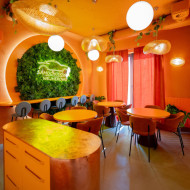 Pokój nauczycielski jak z nowoczesnego coworkingu