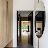 minimalistyczne wnętrza domu w Bielsku-Białej od Tika Design 