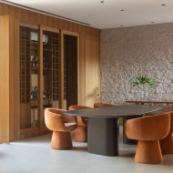Rezydencja G+B House, przestronny salon z jadalnią projekt
