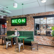 Neon Innovation Hub w Warszawie, Workplace Solutions Sp. z o.o.