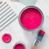Nowy kolor w palecie farb kredowych - Gorący Capri Pink