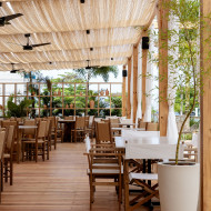 Restauracja nad oceanem powstała w 50 dni