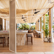Restauracja nad oceanem powstała w 50 dni