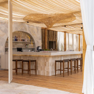 Restauracja nad oceanem powstała w 50 dni