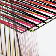 Patricia Urquiola, Crossing, stół ze szkła, stół z wzorem kolorowych linii