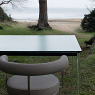 LC7 Swivel chair, Le Corbusier, Pierre Jeanneret, Charlotte Perriand, reedycja fotela LC7, LC7 w wersji ogrodowej, Cassina