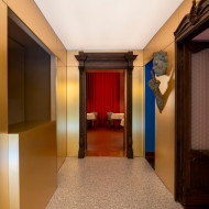 Restauracja z teatralnym wyrazem