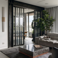 Monochromatyczny penthouse w Bydgoszczy