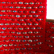 Fiona Roberts, fotel Scopophilia, fotel pokryty sztucznymi gałkami ocznymi, fotel z oczami